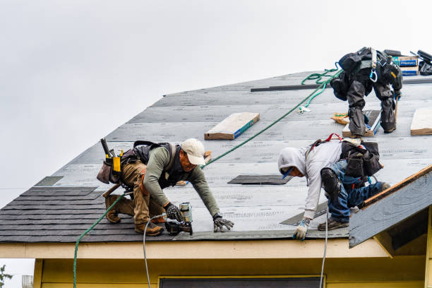 Professional Gutter Installation technician working in Mc Queeney, TX